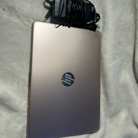Hp computer very good quality only used twice